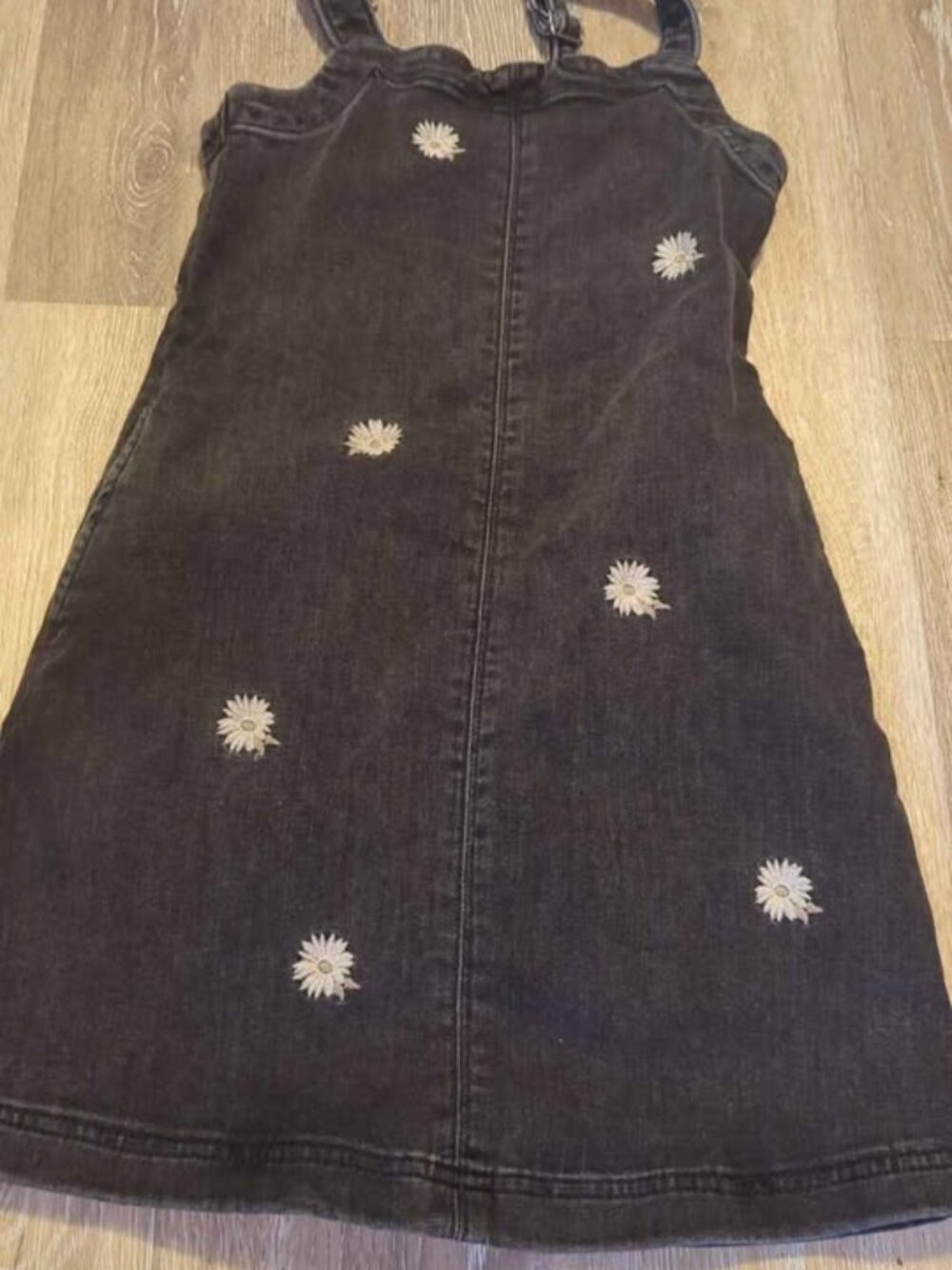Abercrombie Kids daisy embroidered dark wash denim dress girls 9/10